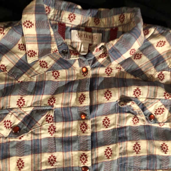 Shyanne Women's Casper Checkered Print Sleeveless Pearl Snap Western Shirt - Picture 3 of 7